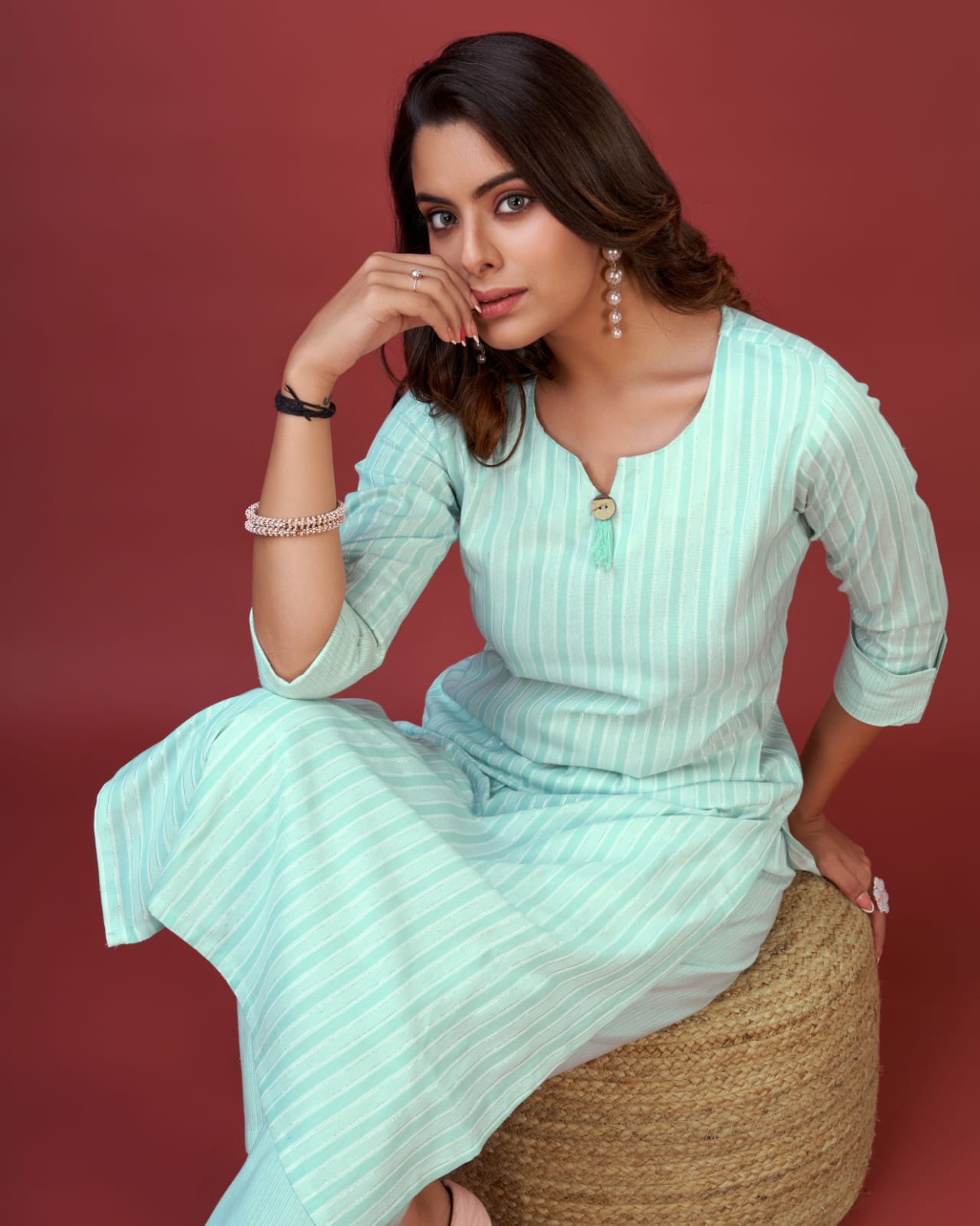 Specially Designed Kurti Pair For Day To Day Use